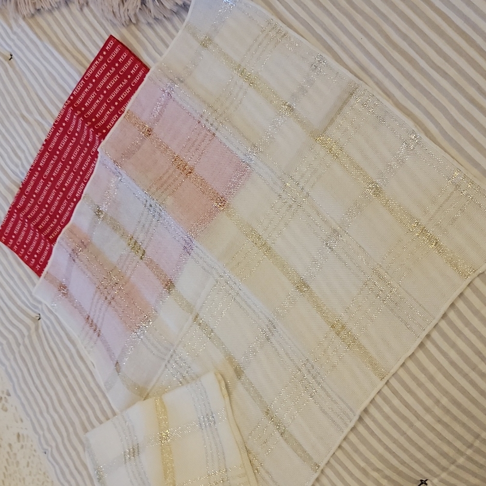 Linen Bundle - Picture 4 of 6